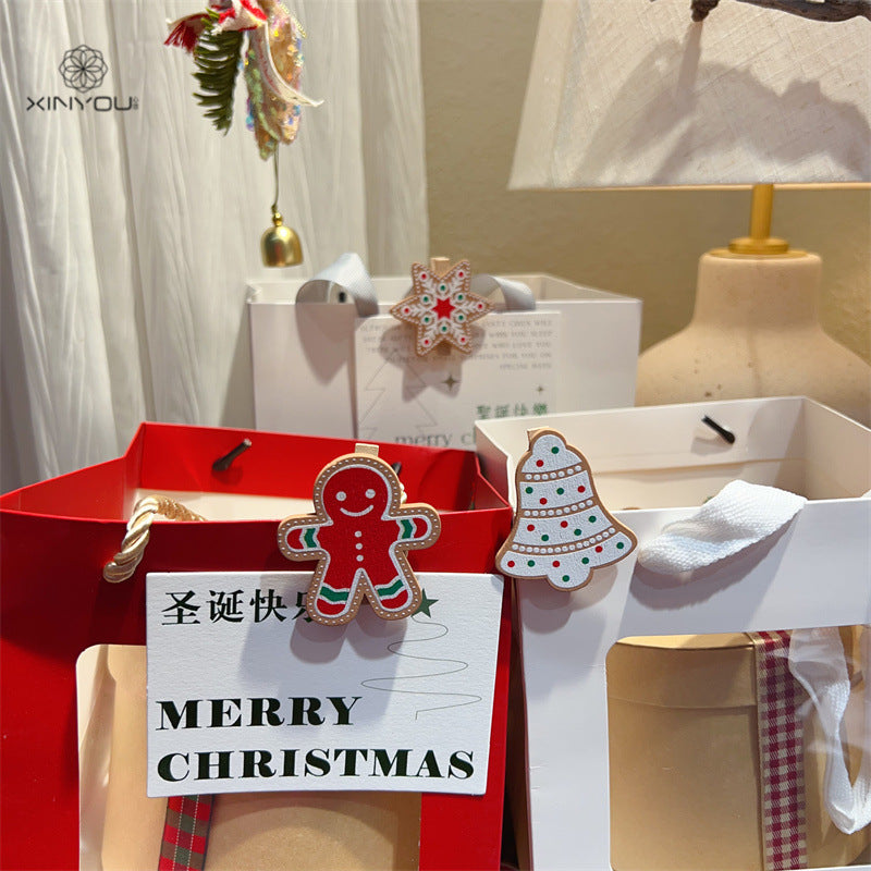 Christmas Gingerbread Man Wooden Clips DIY Snowflake Bell Gift Box Decoration Small Wood Clips  2 pcs