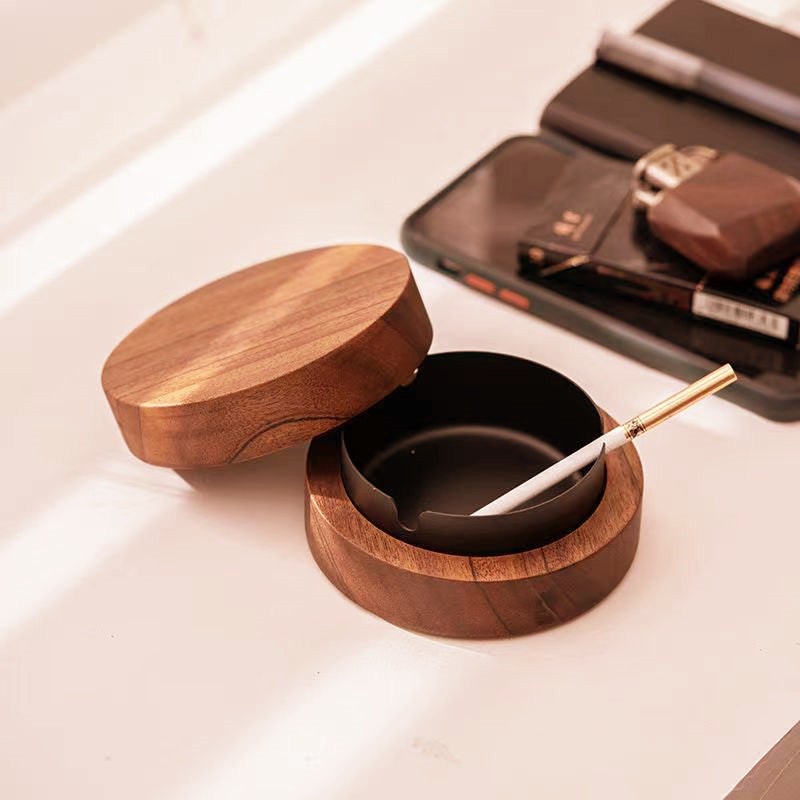 Creative solid wood ashtray with cover Living room Office New Chinese walnut windproof wood ashtray can be carved